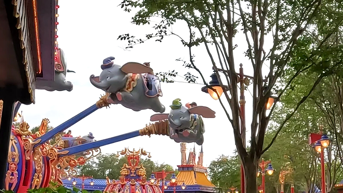 Beginner’s Guide: Dumbo the Flying Elephant Ride Disney 2024